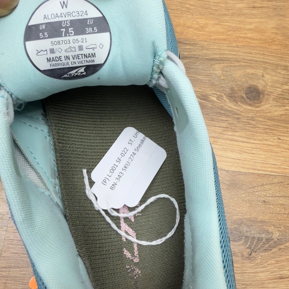 Altra Provision 5 AL0A4VRC324 Women's Size 7.5 Running Shoes Teal Green Sneakers - Picture 9 of 9